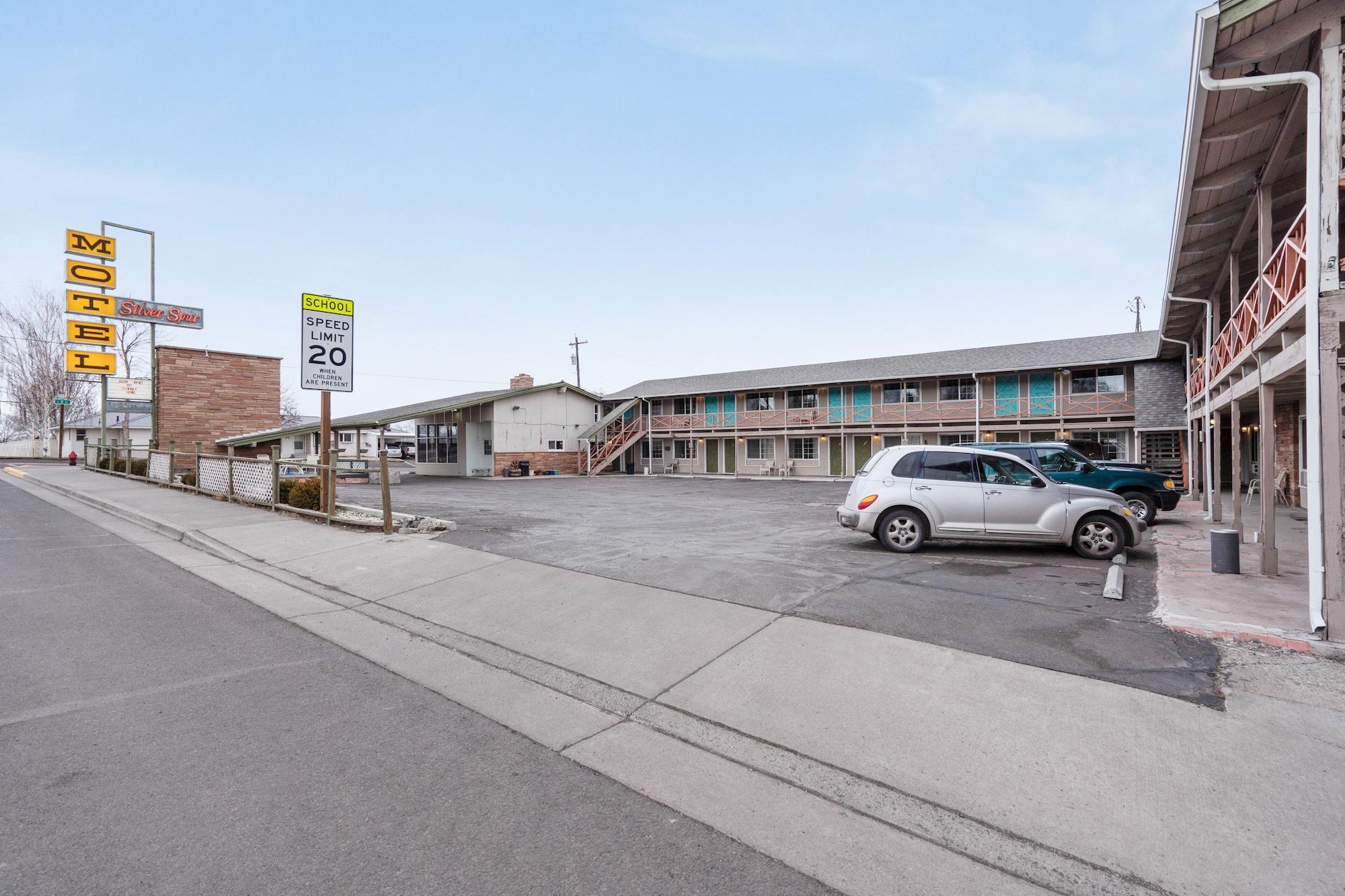 Oyo Silver Spur Burns Hwy 20 Екстер'єр фото